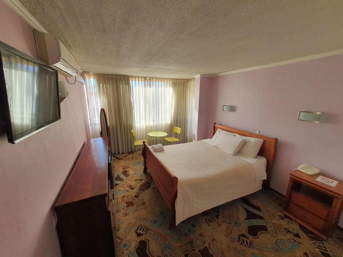 Hotel San Felipe El Real Екстериор снимка
